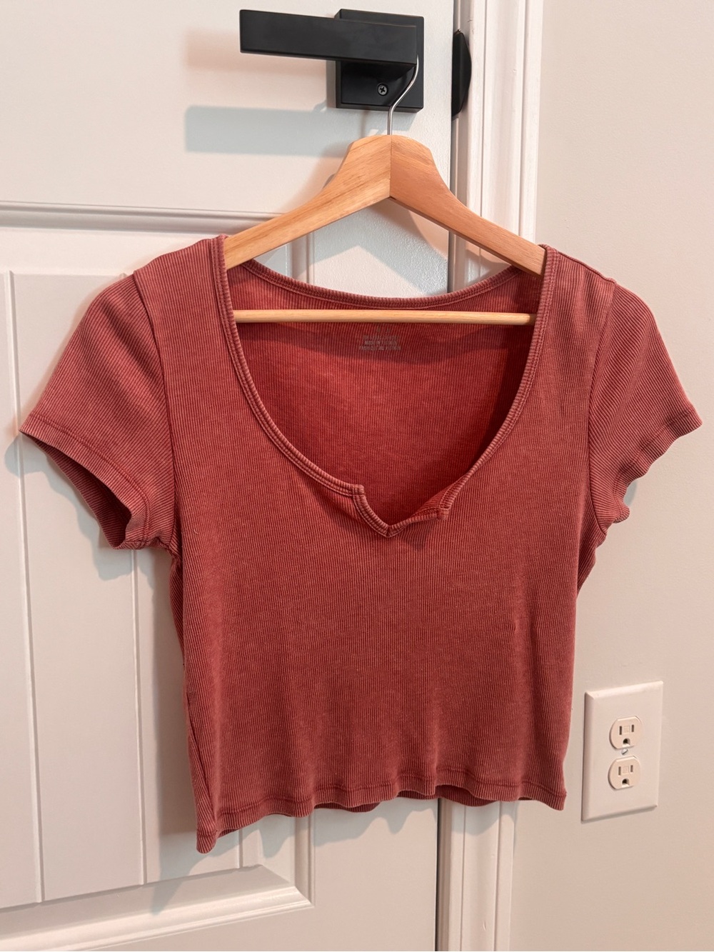 aerie Ribbed V-Neck Crop Top - Dusty Rose Rust